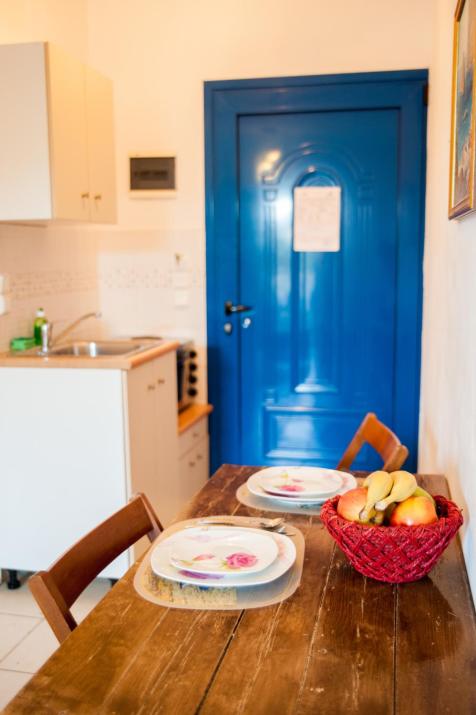 Dreams Apartments - Katelios,Santa Barbara beach