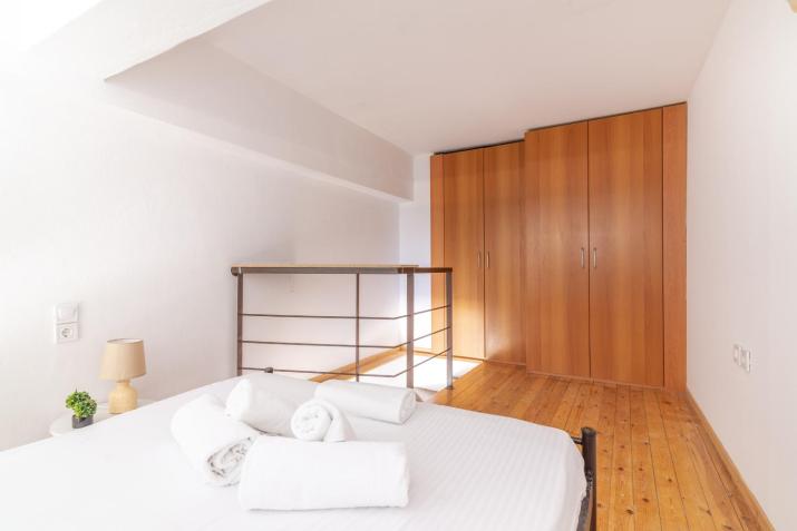 Cozy Loft near Downtown