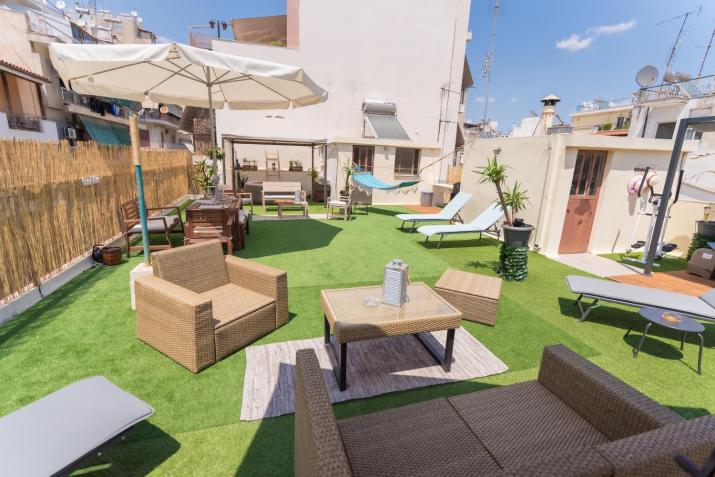 large apartment with terrace and spa