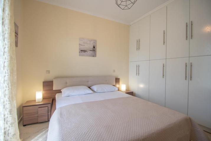 Dimitrios House - 2 Bedrooms & Cozy Atmosphere, by ZanteWize