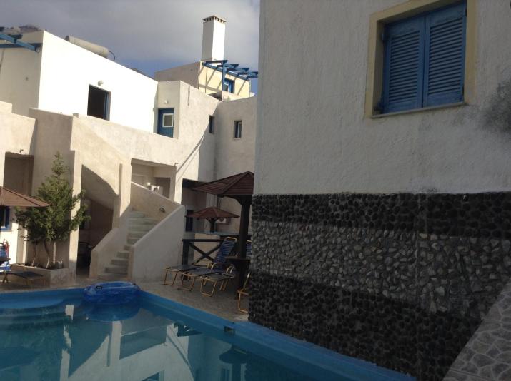 Rooms to let Katerina & John's