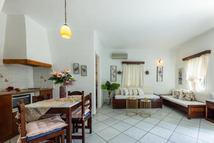 Sunrock Suites