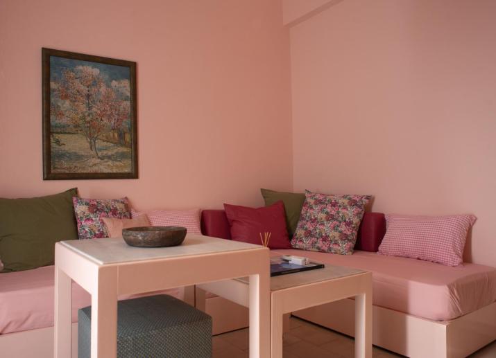 Ann's apartment II