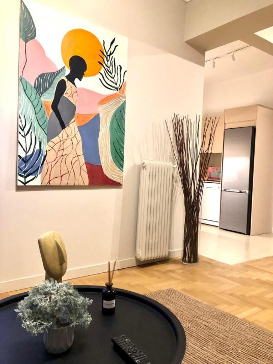 Bright Spacious Modern 3rd flr City Oasis-Sleeps 5