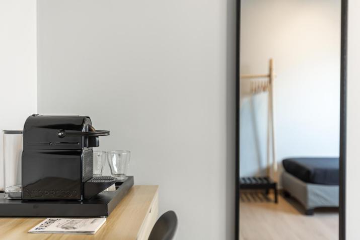 Ermoo Athens Modern Living