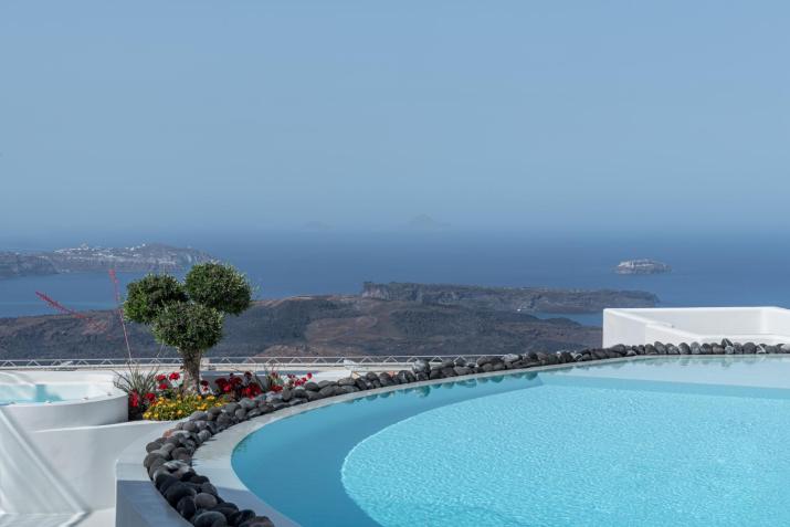 Akra Suites & Spa