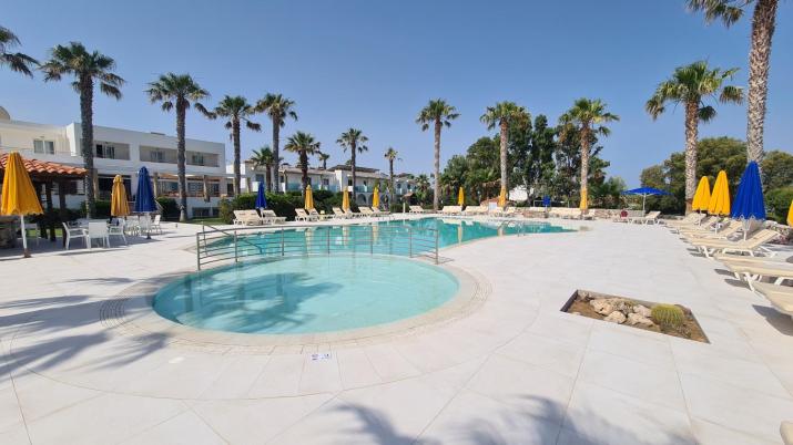 Irina Beach Hotel