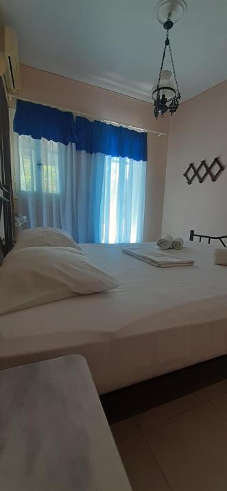 Pafsilipo Apartments