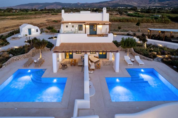 Blue Pearls-Adults Only Luxury Suites