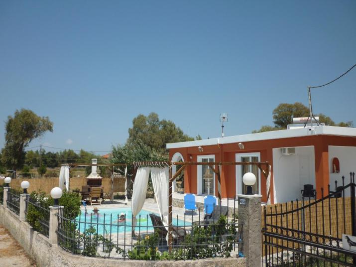 Estate Tsoukalas with Pool - Perfect for Large Groups Next to Laganas Offering Incredible Greek Hospitality