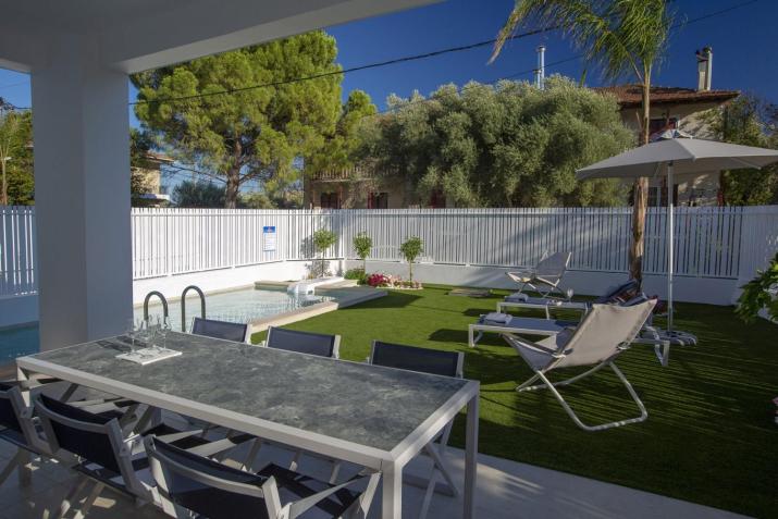 THE QUAD Luxury Villas