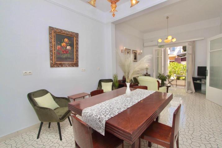 Nina Apartment