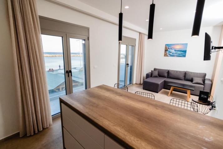 Chrysoula seaside apartment