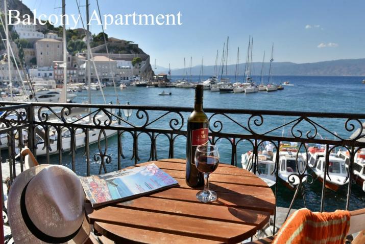Hydra Port Apartments