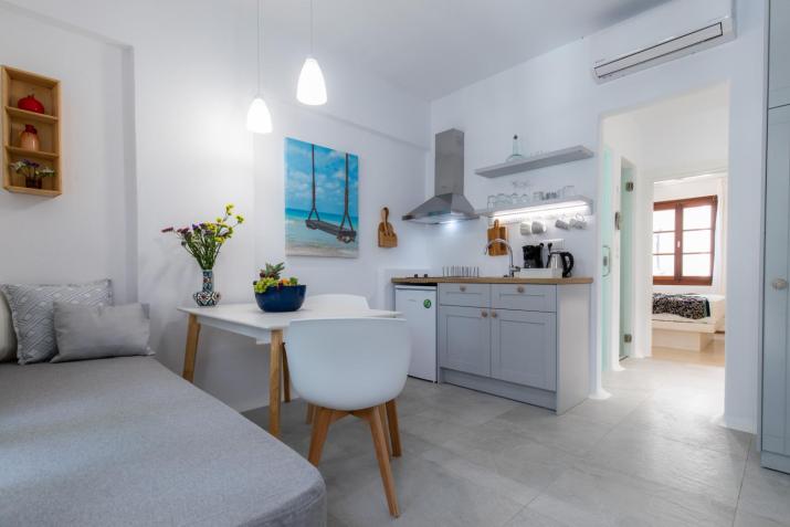 Arco Naxos Luxury Apartments