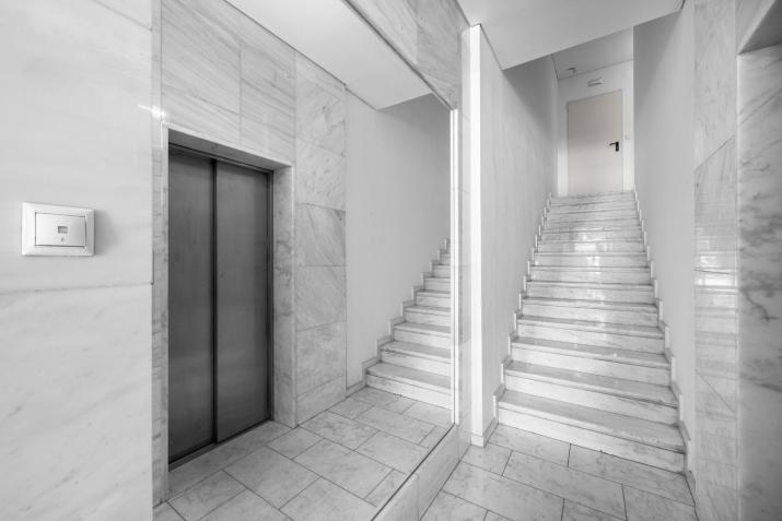 Breez Apartments, The Luxury Suites