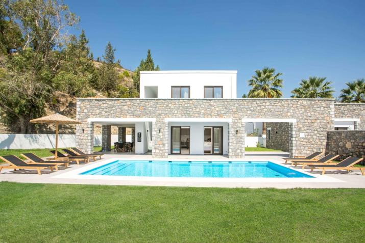 Terra Pietra Luxury Villas & Suites