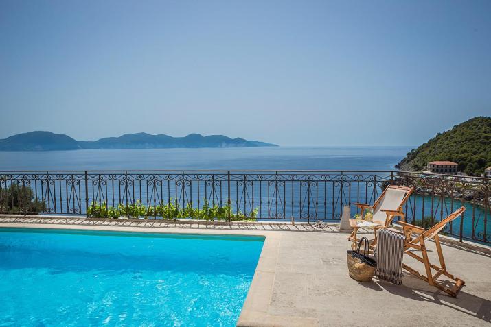 Roi Boutique Suites