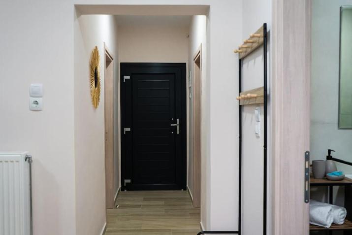 House33