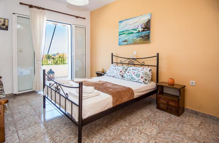 Aristotelis Apartments