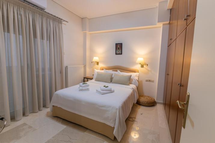 In Marble - Deluxe Living