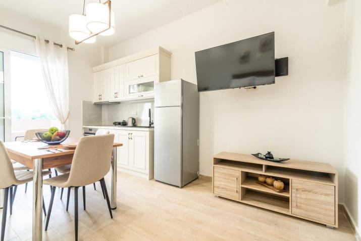 Elegant Suite 2 near the Beach