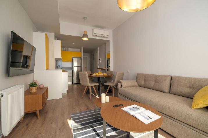 Strefi Hill Suites
