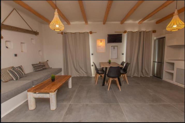 Naxos Plaka Villa