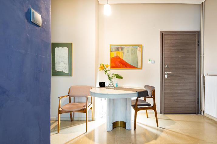 Olympic Mets Apartment