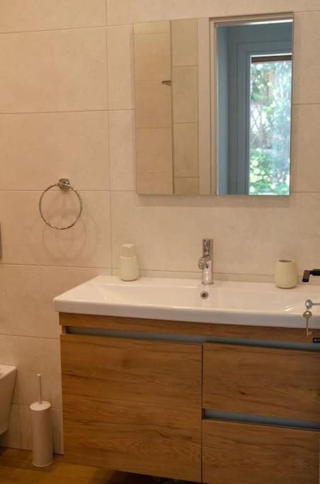 Sirokos House