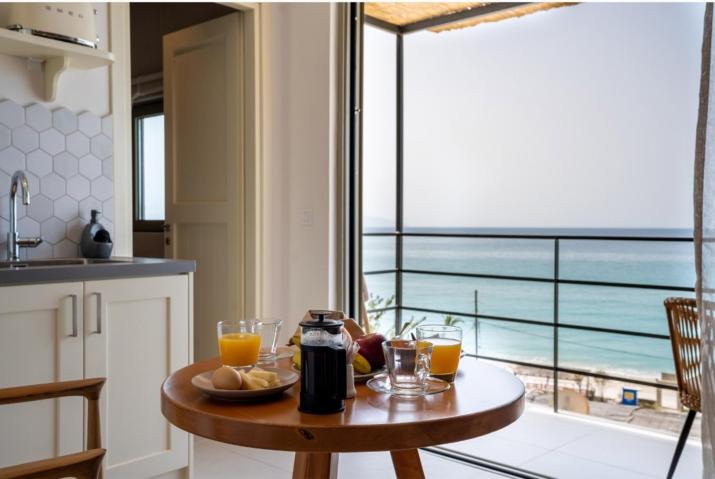 Thea Suites