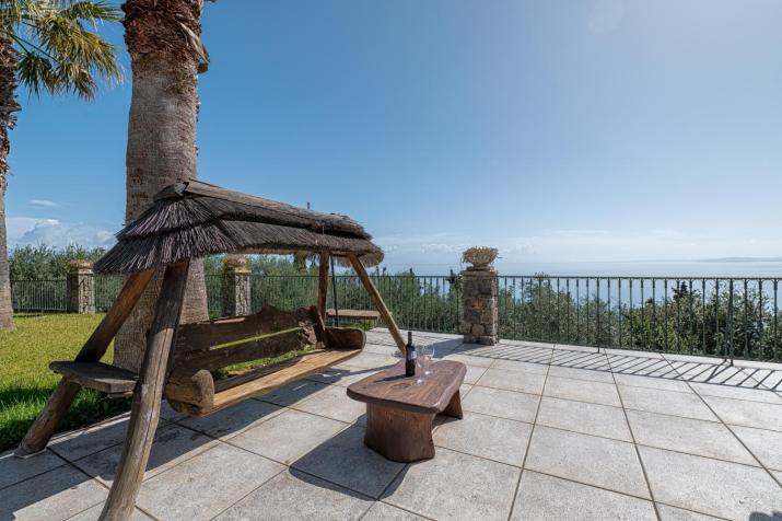Villa Grosse Sea and Mountains View
