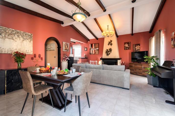 Villa Eleni