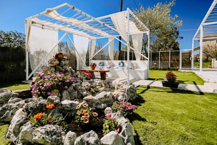 Villa Paulanelas - Nature Retreat Villa with Pool & Jacuzzi Offering Authentic Greek Hospitality