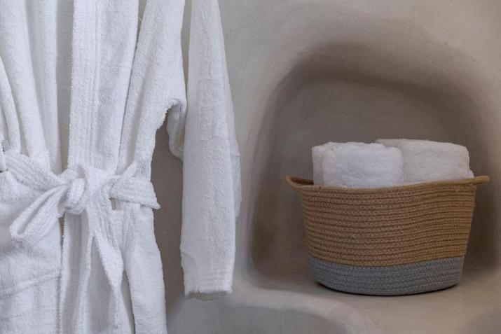 Aleanna Traditional Villa Fira