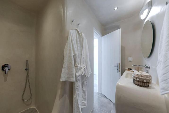 Aleanna Traditional Villa Fira