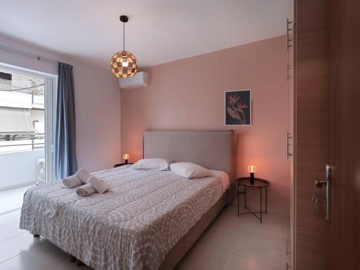 Pagrati cozy apartment in Athens