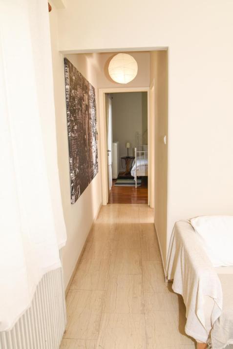 Sunny and Quiet 1 Bedroom Apt