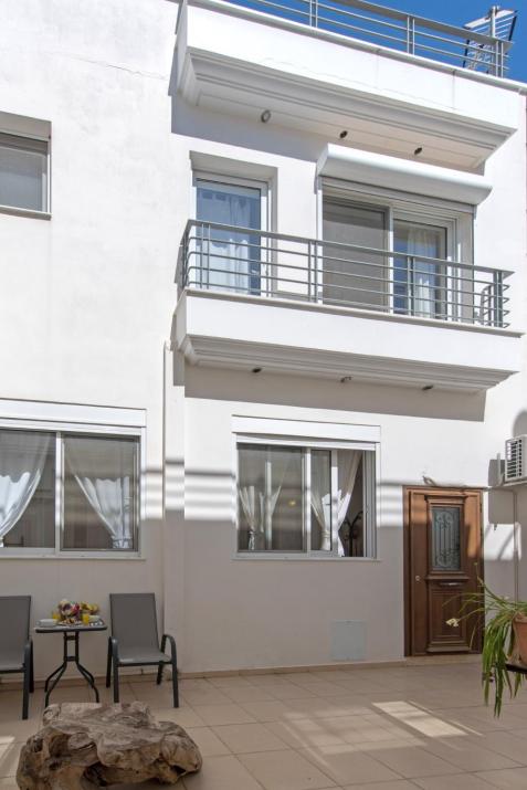 Townhouse in the Historical Centrer of Athens