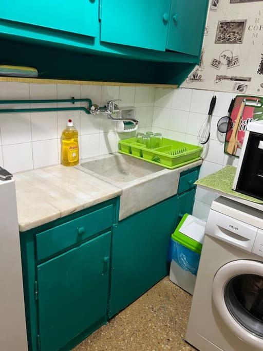 Private apartment in Lykavitos