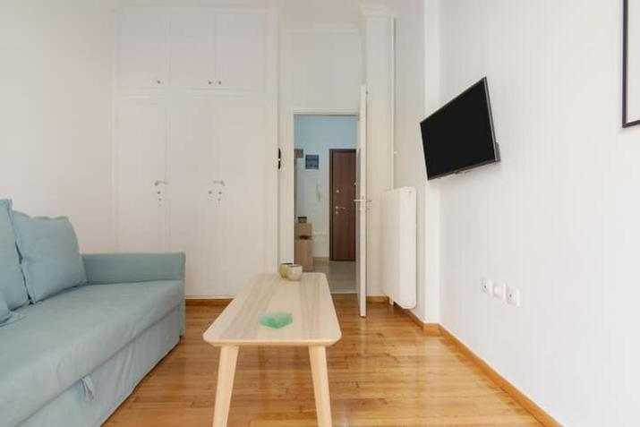 Adorable Modern 1BR apt in the heart of Athens!