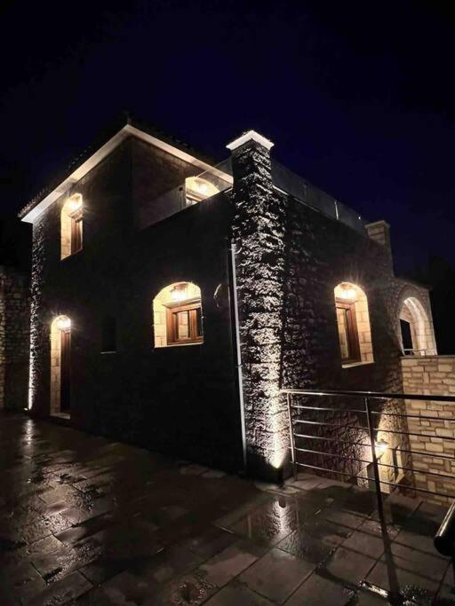 Ora House