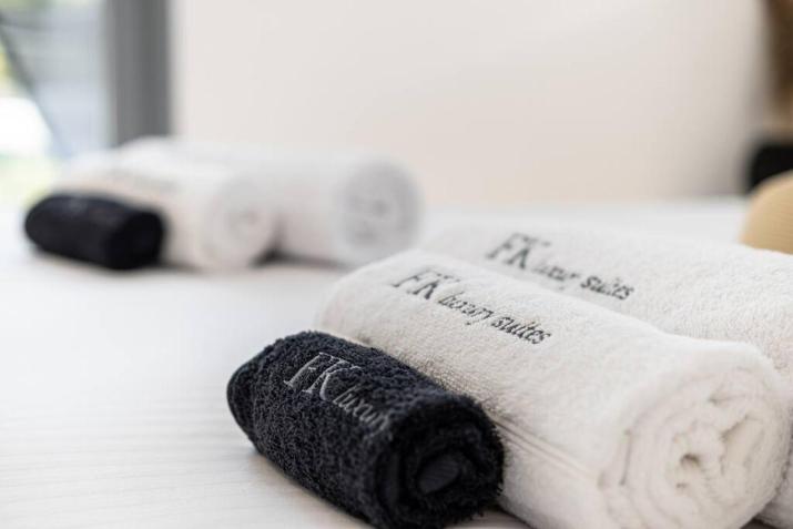 FK Luxury Suites - Orkos Beach