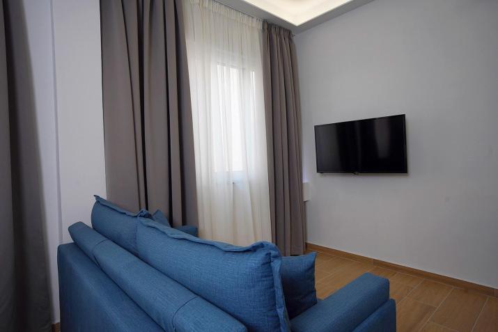 TiP - ToP Suites