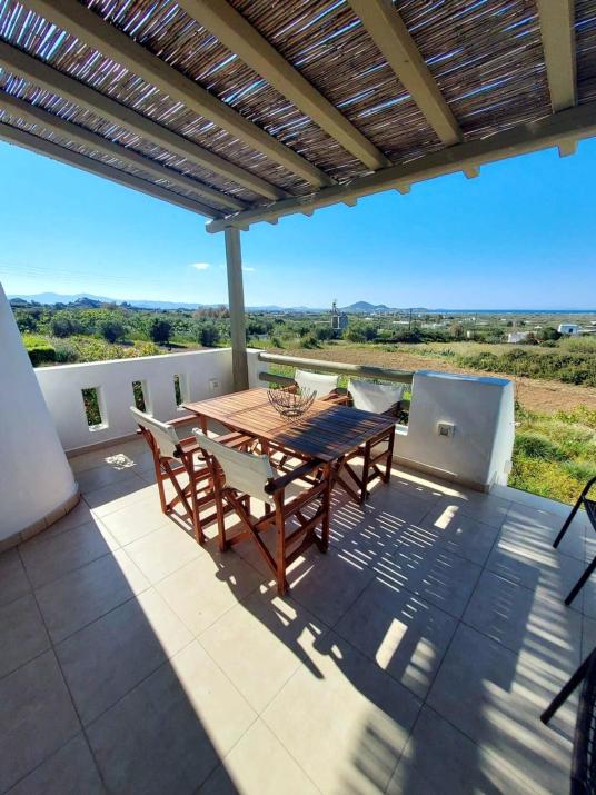 Welcoming Villa in Naxos with Sea and Mountain Views