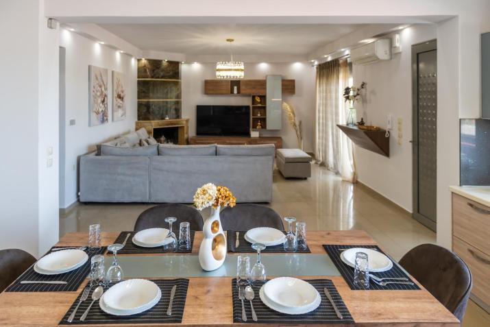 Odyssea Seaside Apartment with Sea View and Pool