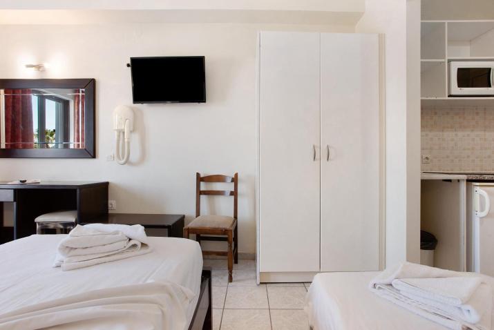 Paradise Zante Standard Studio 3