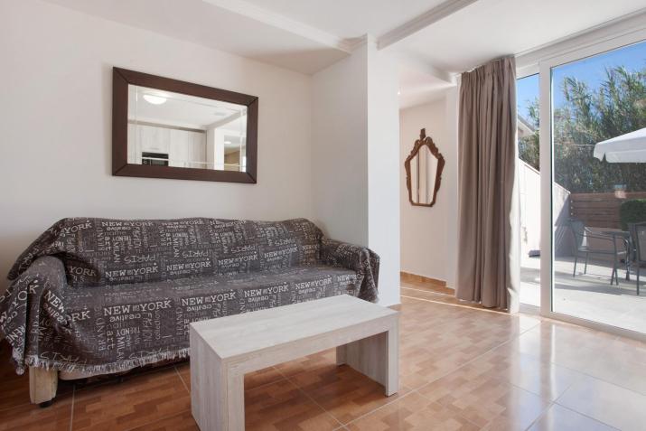 Pool Side Paradise Zante Suite