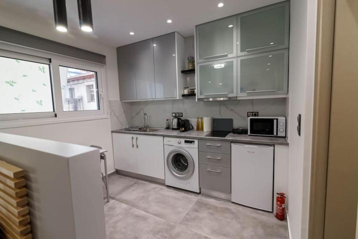 LK Apartment -B- Metro Larissis 6' Walk - Athens