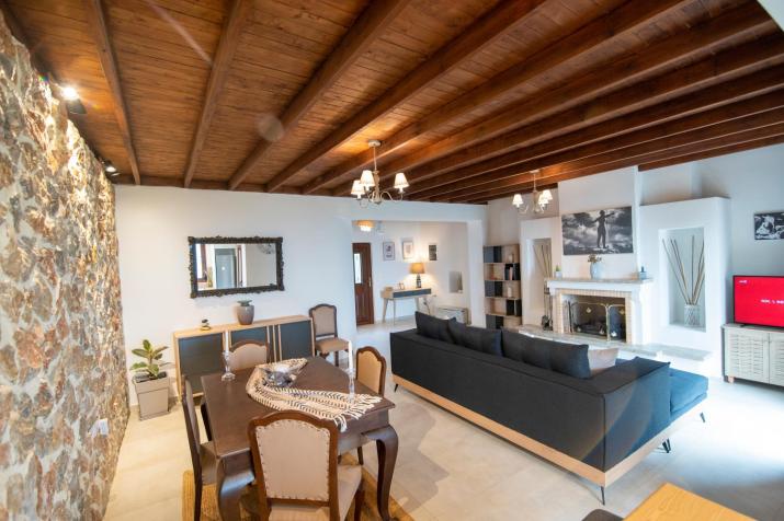 DIMIS ASOMATOS HOMES